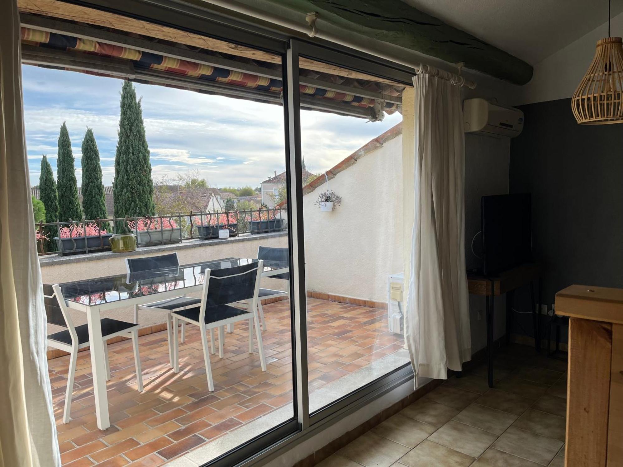 Duplex Lumineux Sur Gde Terrasse, Balneo Double, Parking Prive, Clim, Local Velos Entraigues-sur-la-Sorgue Exteriér fotografie